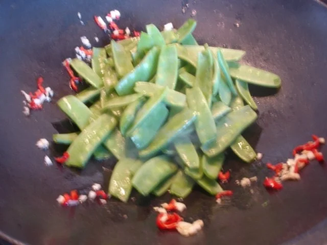 Gebratene Zuckerschoten aus dem Wok - Rezept - Bild Nr. 6