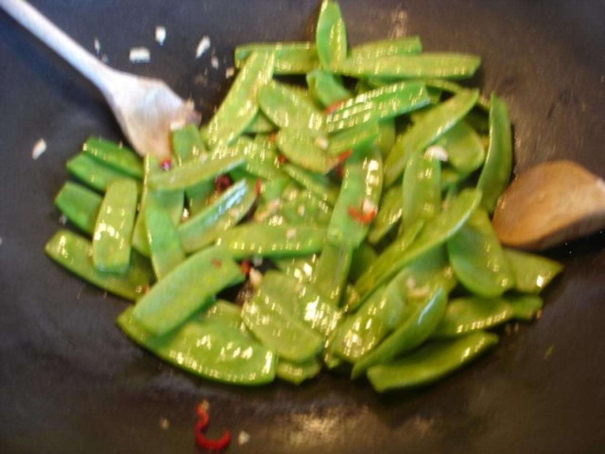 Gebratene Zuckerschoten aus dem Wok - Rezept - kochbar.de