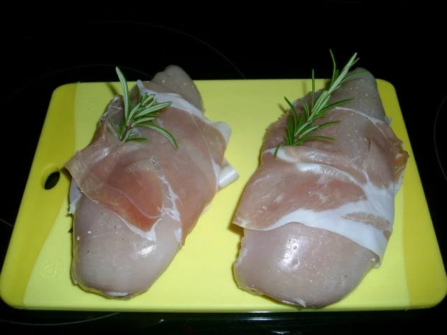 Umhüllte Hähnchenbrust mit Weintrauben - Rezept - Bild Nr. 3