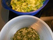 Salatdressing a la Eo , mit Kopfsalat und Schafskäse - Rezept