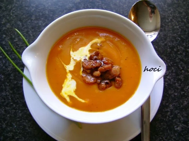 Mein ERSTES POMPOEN - Paprikasüppchen - Rezept