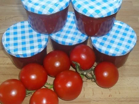 Rezept: Tomatenmarmelade mit Prosecco Bild Nr. 2 Tomatenmarmelade mit Prosecco - Rezept - Bild Nr. 2