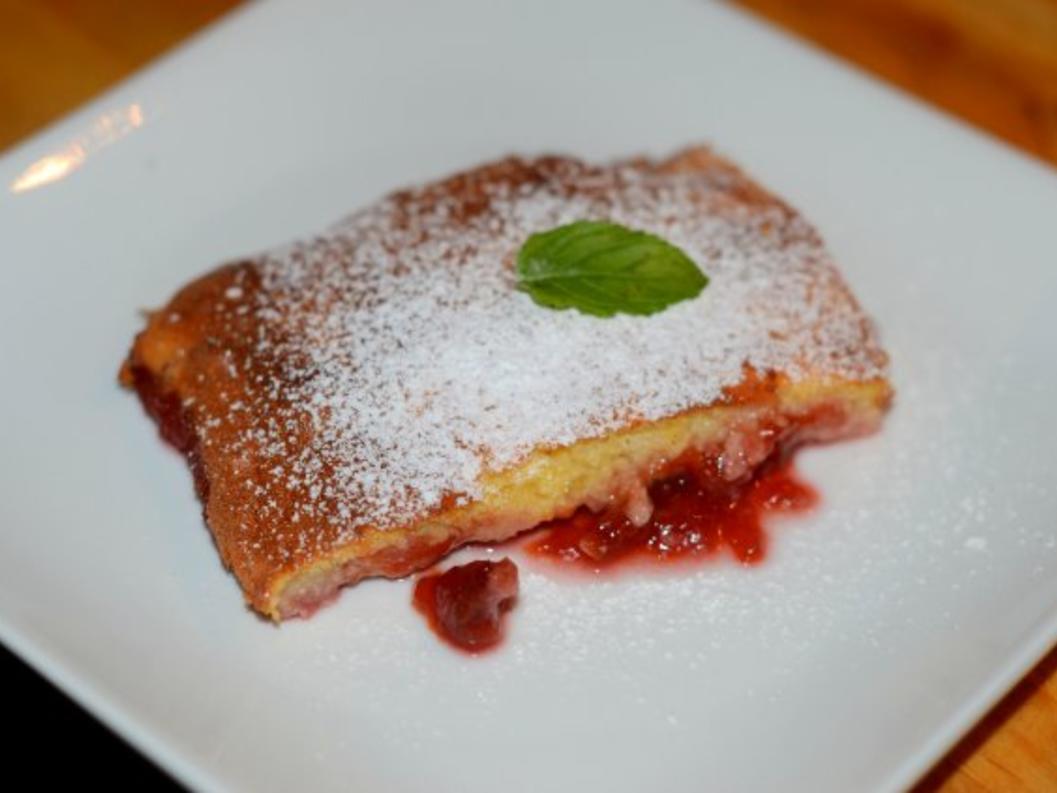 Gebackener Zitronenpudding auf Zwetschgenröster - einfach - von ...