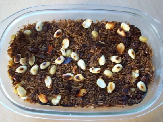 Auberginen mit Reis und Hackfleisch und Dattelsauce - Rezept - Bild Nr. 2