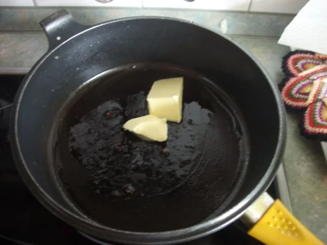 Rezept: Leber mit glasierten Apfelschnitzen und Röstzwiebeln Bild Nr. 5 Leber mit glasierten Apfelschnitzen und Röstzwiebeln - Rezept - Bild Nr. 5