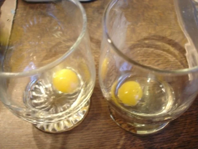 Rezept: Wachtel-Spiegeleier mit „ gebratener Eierreis à la Papa " *) Bild Nr. 4 Wachtel-Spiegeleier mit „ gebratener Eierreis à la Papa " *) - Rezept - Bild Nr. 4