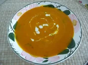 Suppen & Eintöpfe :  Kürbissuppe die Nächste ohne Würstchen - Rezept