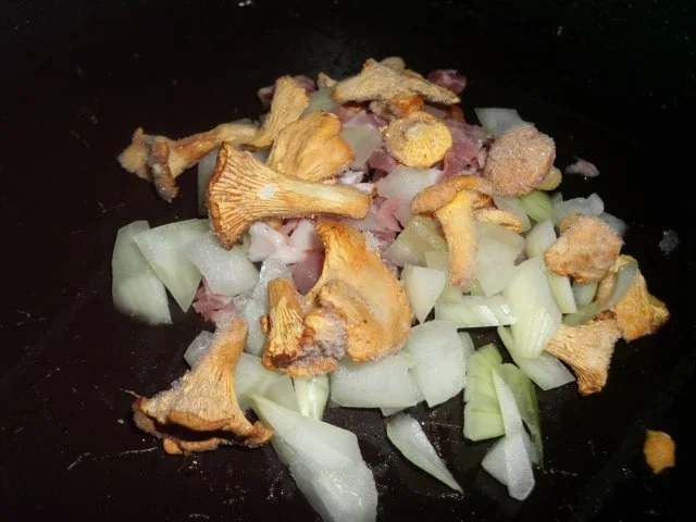 Bratnudeln mit Pfifferlingen - Rezept - Bild Nr. 2