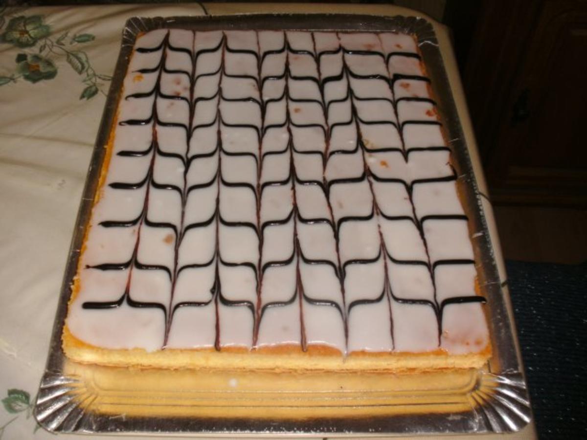 Bilder für Zitronenkuchen mit Butter und Zucker Rezept