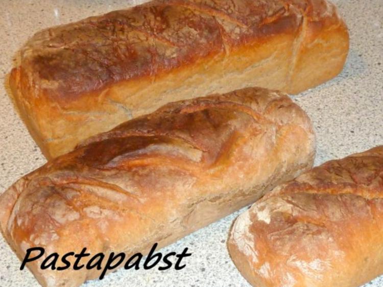 Roggenmischbrot mit Weizen Mehl Type 1050 und Roggen Mehl Type 1150 ...