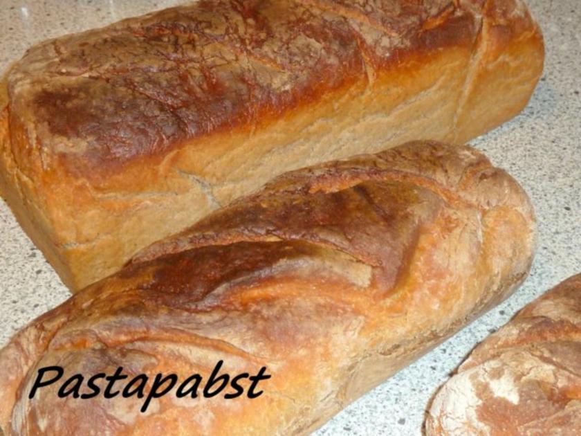 Roggenmischbrot mit Weizen Mehl Type 1050 und Roggen Mehl Type 1150 ...