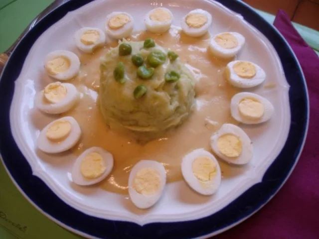 Rezept: Gekochte Wachteleier mit Senfsauce und Kartoffelpüree mit Erbsen Bild Nr. 19 Gekochte Wachteleier mit Senfsauce und Kartoffelpüree mit Erbsen - Rezept - Bild Nr. 19