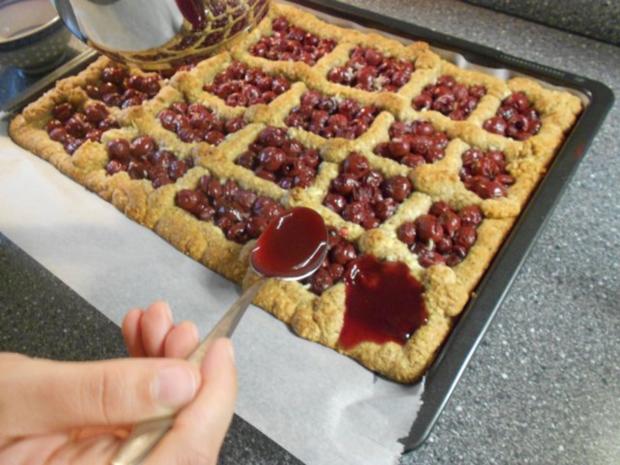 Kirsch-Schnitten vom Blech - Rezept mit Bild - kochbar.de