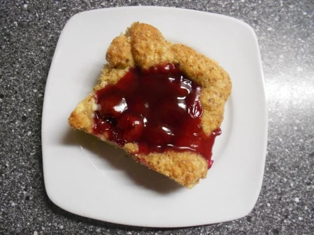 Rezept: Kirsch-Schnitten vom Blech Kirsch-Schnitten vom Blech - Rezept