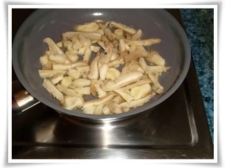 Omelett mit Austernpilze in Sahnesauce - Rezept - Bild Nr. 5