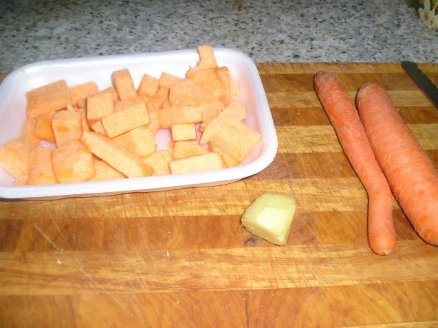 Meine Kürbis-Karotten-Ingwer Suppe - Rezept - Bild Nr. 2