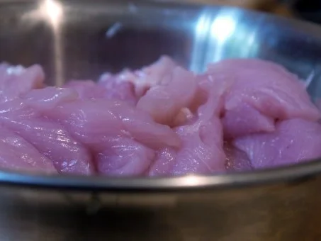 Rezept: Pommes Frites von der Süßkartoffel, Hähnchengeschnetzeltes und Tzatziki Bild Nr. 5 Pommes Frites von der Süßkartoffel, Hähnchengeschnetzeltes und Tzatziki - Rezept - Bild Nr. 5