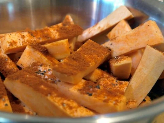 Rezept: Pommes Frites von der Süßkartoffel, Hähnchengeschnetzeltes und Tzatziki Bild Nr. 10 Pommes Frites von der Süßkartoffel, Hähnchengeschnetzeltes und Tzatziki - Rezept - Bild Nr. 10