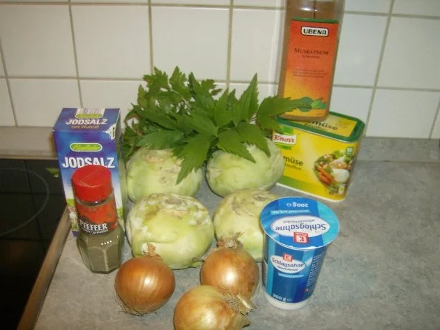 Rezept: Kohlrabicremesuppe Bild Nr. 2 Kohlrabicremesuppe - Rezept - Bild Nr. 2