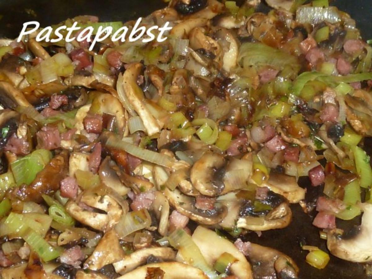 Champignon Toast überbacken - Rezept mit Bild - kochbar.de