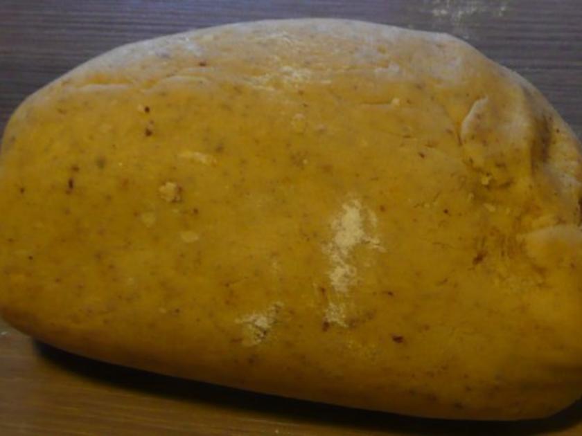 Weihnachtsgebäck : Husaren Krapferl - 398 kcal/100g