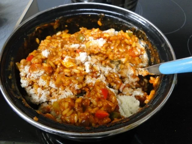 Rezept: Bunter Risottoreis mit Frikadellenröllchen und Bild Nr. 8 Bunter Risottoreis mit Frikadellenröllchen und - Rezept - Bild Nr. 8