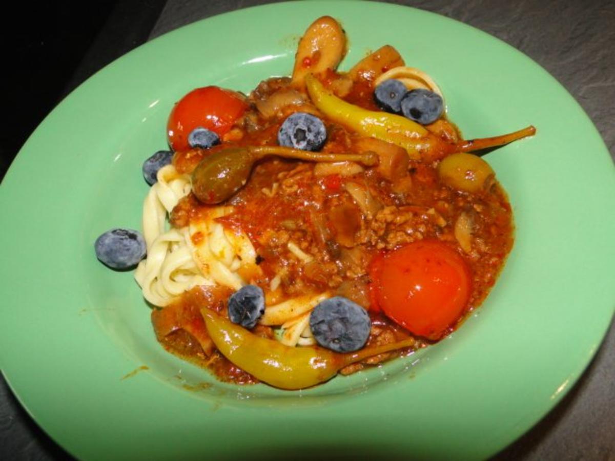 Bolognese-Sauce mit Blaubeeren - Rezept