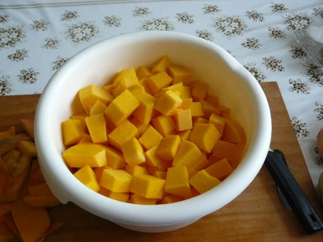 Rezept: Kürbissuppe Bild Nr. 4 Kürbissuppe - Rezept - Bild Nr. 4