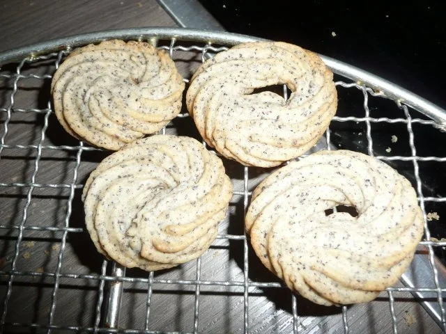 Rezept: Weihnachtsgebäck : Mohn - Kränzchen ca. 60 Stück Weihnachtsgebäck : Mohn - Kränzchen ca. 60 Stück - Rezept