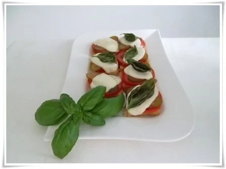 Toastbrot-Häppchen  mit Mozzarella und ….. überbacken - Rezept - Bild Nr. 15