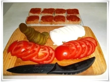 Toastbrot-Häppchen  mit Mozzarella und ….. überbacken - Rezept - Bild Nr. 4