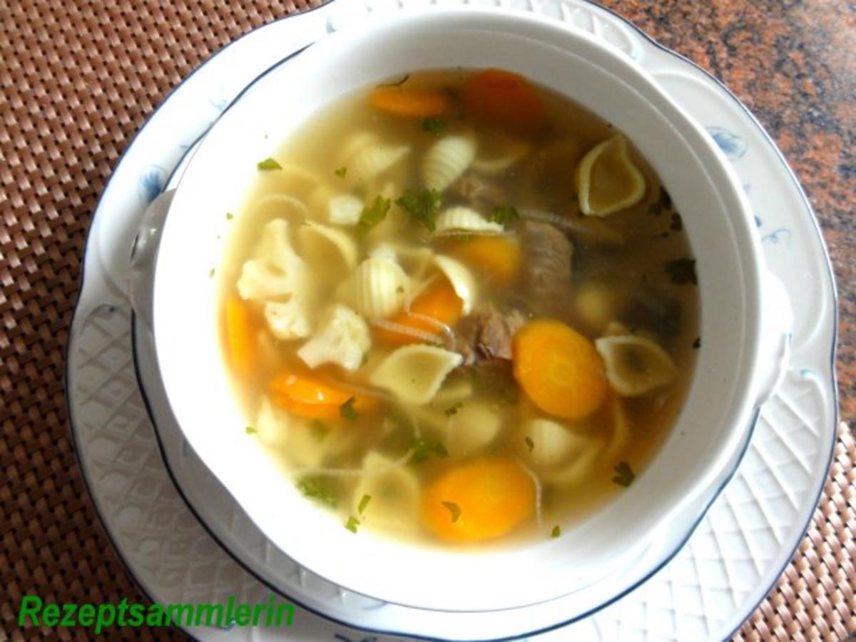 Suppe:   RINDFLEISCHBRÜHE , klar - Rezept