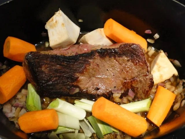 Rinderbraten (Bug) mit Babymöhrchen und Zuckerschoten - Rezept - Bild Nr. 8