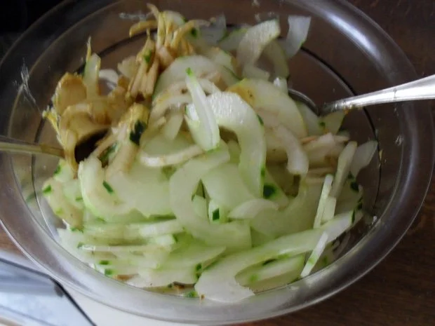 Gurkensalat aus Chinesischer Schlangengurke - Rezept - Bild Nr. 7