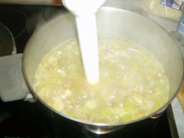 Rezept: Deftige Lauchsuppe Bild Nr. 5 Deftige Lauchsuppe - Rezept - Bild Nr. 5