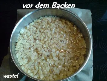 Rezept: Bienenstich mit Nougatfüllung Bild Nr. 3 Bienenstich mit Nougatfüllung - Rezept - Bild Nr. 3