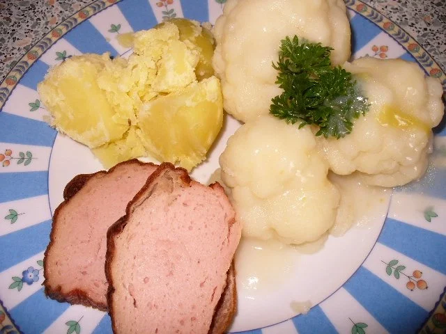 Rezept: Leberkäse mit Blumenkohl Leberkäse mit Blumenkohl - Rezept
