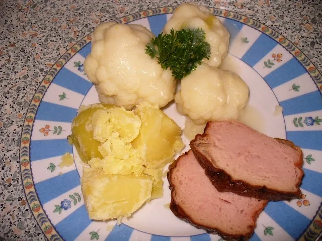 Rezept: Leberkäse mit Blumenkohl Bild Nr. 2 Leberkäse mit Blumenkohl - Rezept - Bild Nr. 2