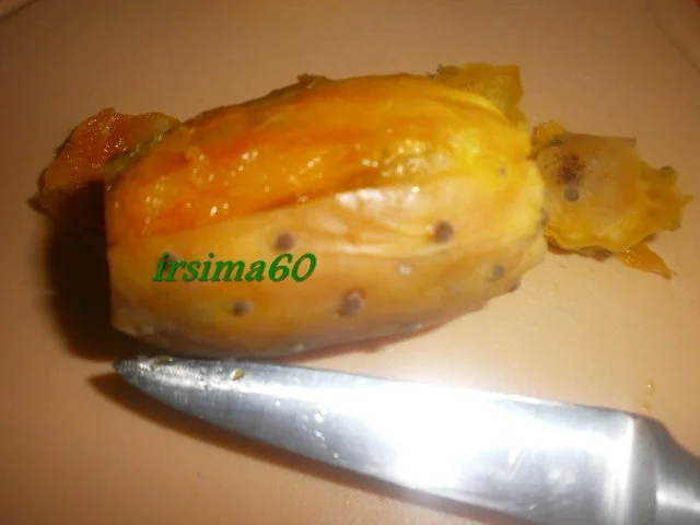 Rezept: Salatherzen mit Tomaten und Kaktusfeigen Dressing Bild Nr. 4 Salatherzen mit Tomaten und Kaktusfeigen Dressing - Rezept - Bild Nr. 4