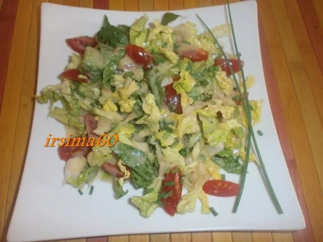 Rezept: Salatherzen mit Tomaten und Kaktusfeigen Dressing Salatherzen mit Tomaten und Kaktusfeigen Dressing - Rezept