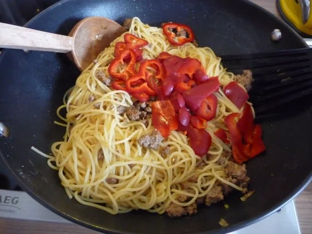 Rezept: Unter 30 Minuten : Nudel - Hack - Pfanne Bild Nr. 9 Unter 30 Minuten : Nudel - Hack - Pfanne - Rezept - Bild Nr. 9