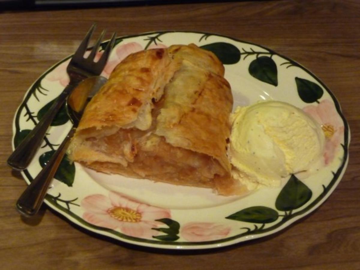 Dessert : Apfelstrudel mit Vanilleeis - Rezept - Bild Nr. 7