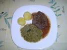 Entrecôte Kräutersteaks mit Erbsen und Salzkartoffeln an Jägersauce - Rezept