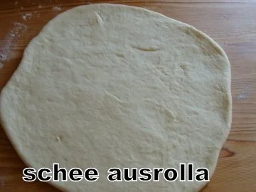 Rezept: Mein Pflaumenkuchen im Nussbett mit Streusel Bild Nr. 3 Mein Pflaumenkuchen im Nussbett mit Streusel - Rezept - Bild Nr. 3