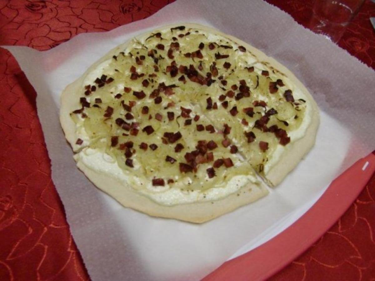 Flammkuchen à la Heiko nach Elsässer Art - Rezept - kochbar.de