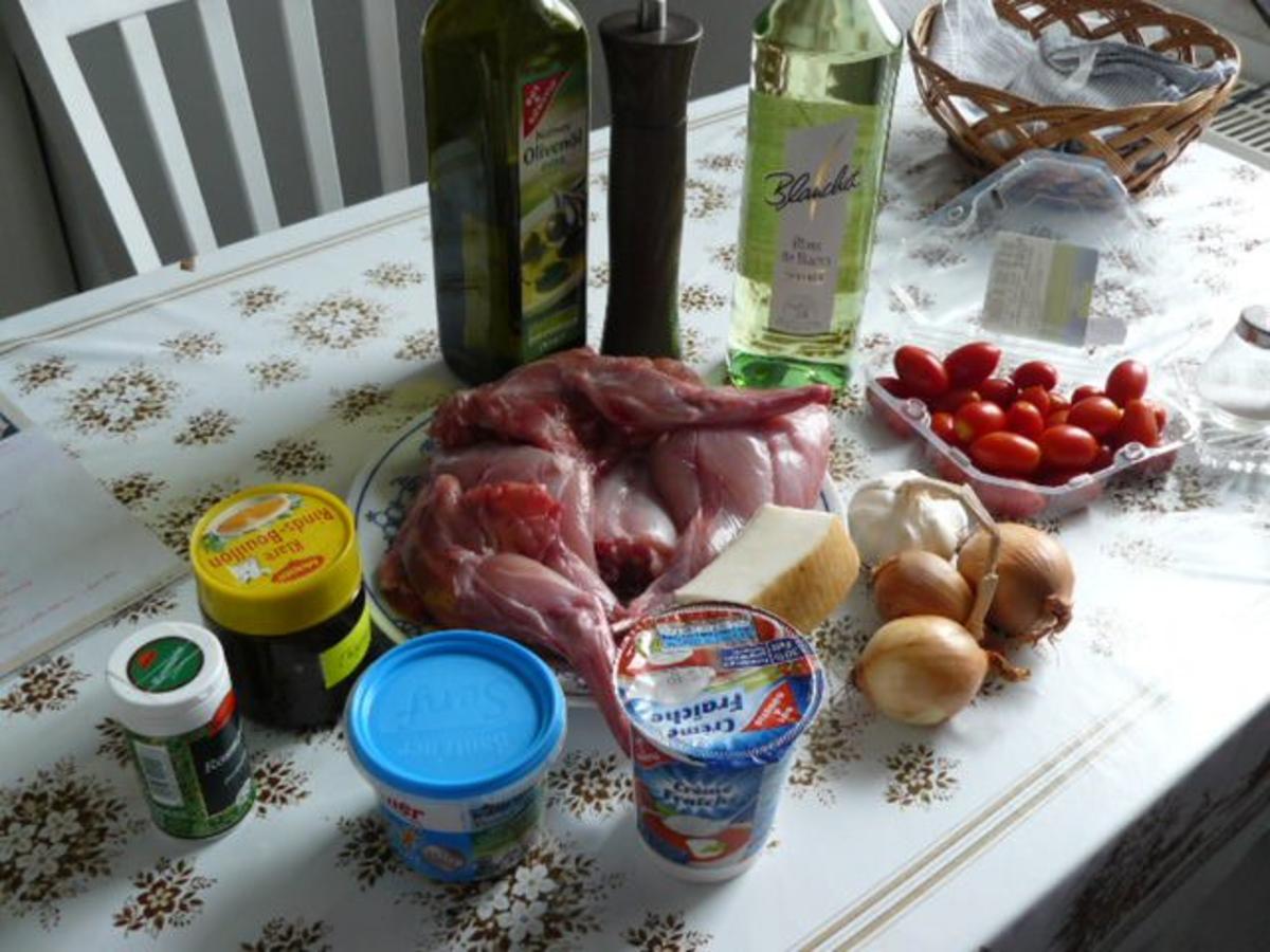 Geschmortes Kaninchen mediterran - 51 kcal/100g