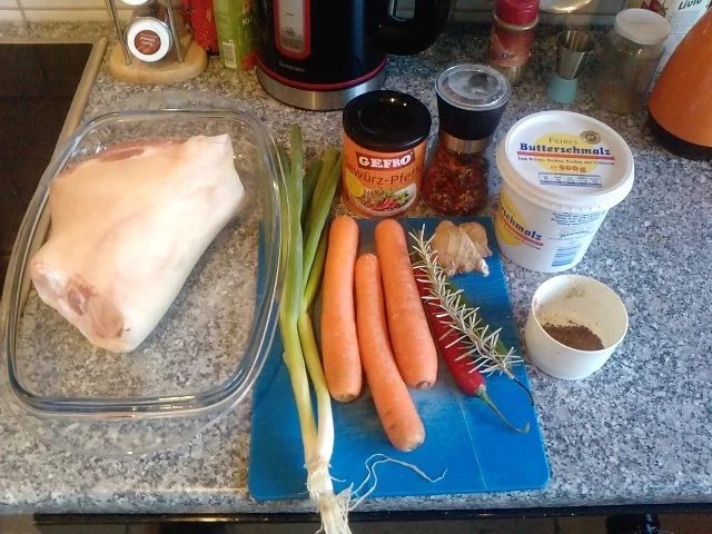 Rezept: BAYERISCHE SCHWEINSHAXN genightcookert und gebiert Bild Nr. 2 BAYERISCHE SCHWEINSHAXN genightcookert und gebiert - Rezept - Bild Nr. 2