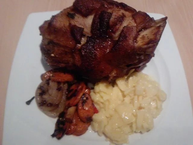 Rezept: BAYERISCHE SCHWEINSHAXN genightcookert und gebiert Bild Nr. 14 BAYERISCHE SCHWEINSHAXN genightcookert und gebiert - Rezept - Bild Nr. 14