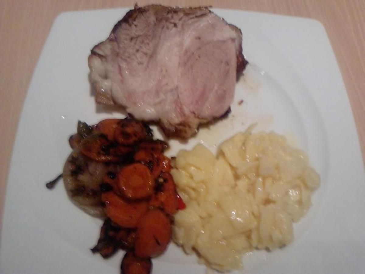 BAYERISCHE SCHWEINSHAXN genightcookert und gebiert - Rezept - Bild Nr. 16