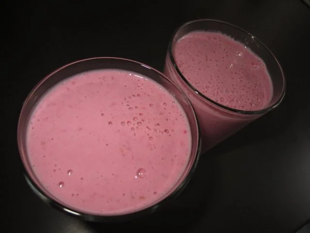 gepfefferte Himbeer-Chili-Milch - Rezept